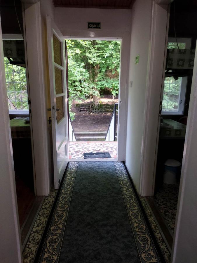 Apartment Mecsek Viragai Lak Magyarhertelend